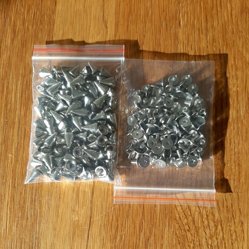 Cone spikes screwback studs - cone,