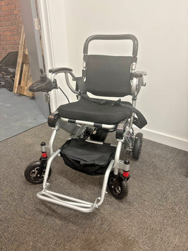 Pride folding powerchair - i-go,