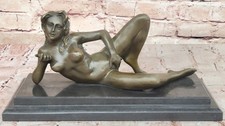 SIGNED DECO BRONZE SCULPTURE