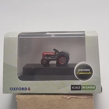 Oxford Commercials N-Guage Red