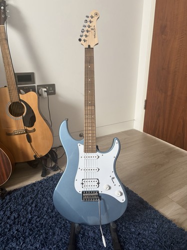 Yamaha pacifica 112j lake - pacifica, ii,