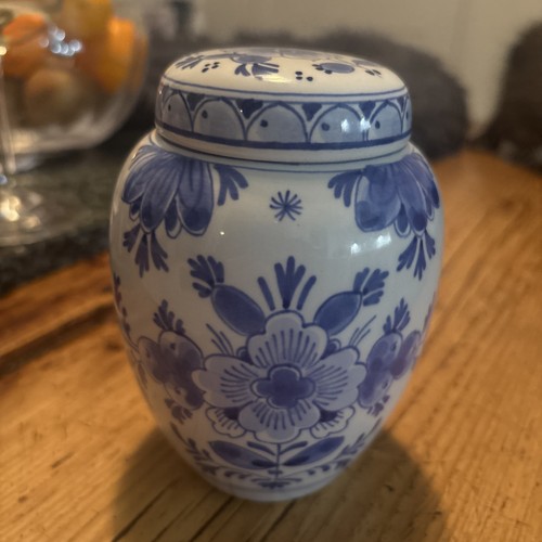 Royal delft holland - royal, hand