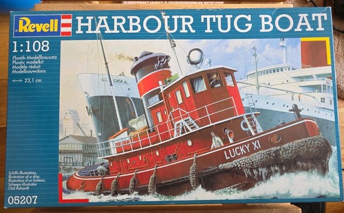 Revell harbour tug boat 108 - harbour,