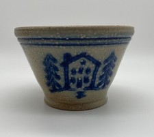 Vntg Winter Cottage Salt O