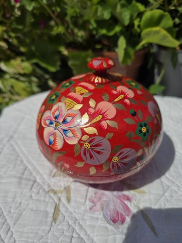 Vintage laquered paper mache - vintage,
