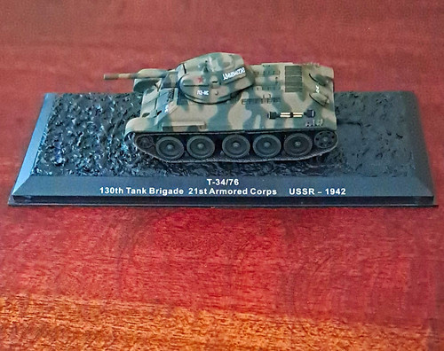 Diecast tank model - t-34/76,