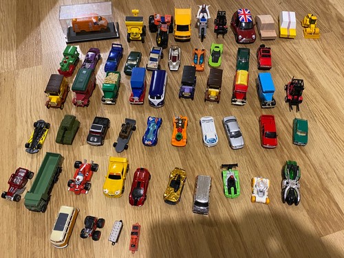 Diecast wooden toy - 54,