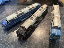 3 Oo Deltic Bodies  - Display