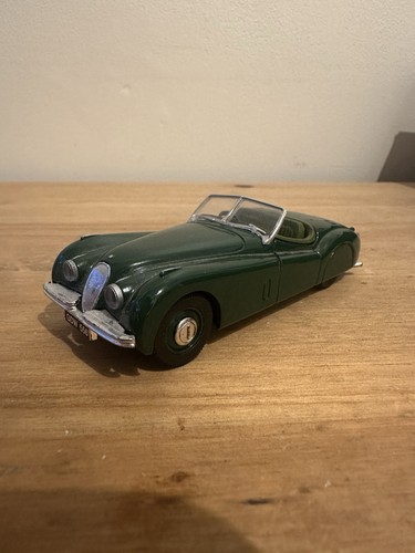 Corgi classics jaguar xk120 - classics,