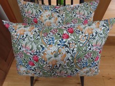 William Morris V & A - PAIR -