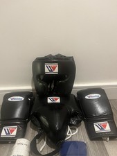 Winning Boxing Kit-Gloves 