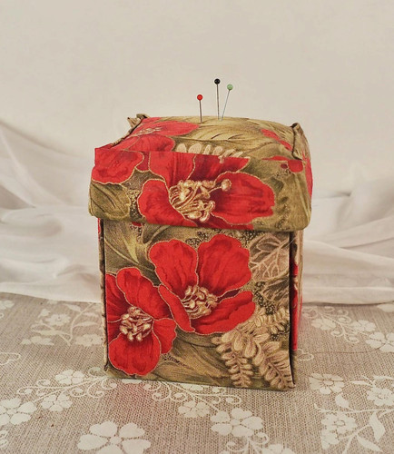 Vintage folding pin cushion - folding,