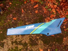 YAMAHA TZR 125 TZR125 SIDE PANEL FAIRING 