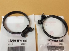 Set Carburettor Clamps Honda CB250T CB250N CB400T CB400N SuperDream NOS- 2 Piece