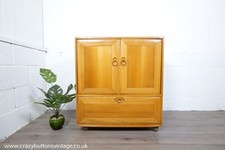 Ercol Windsor Elm TV, Hifi