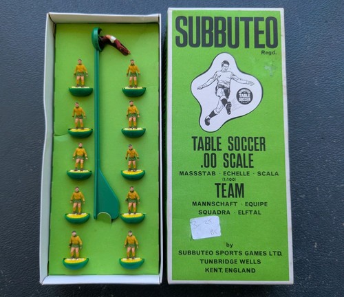 Subbuteo heavyweight ref - , 28
