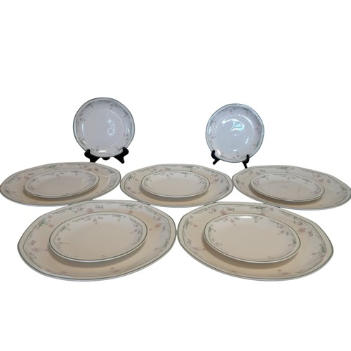 Royal doulton caprice dinner - royal,