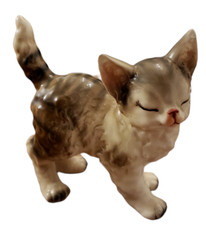 CAT Figurine Grey Striped Tabby Vintage Japan 5" x 4.5"  A26 SP