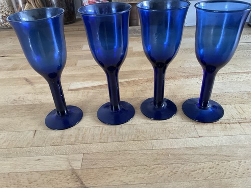 Vintage bristol blue - 4, wine