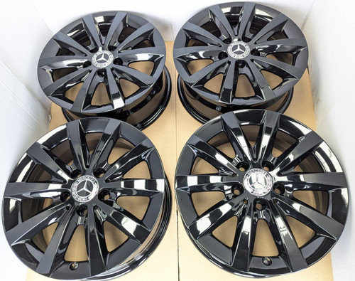 Genuine black mercedes b - genuine,