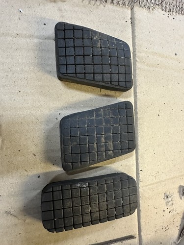 Peugeot 504 pedal rubbers