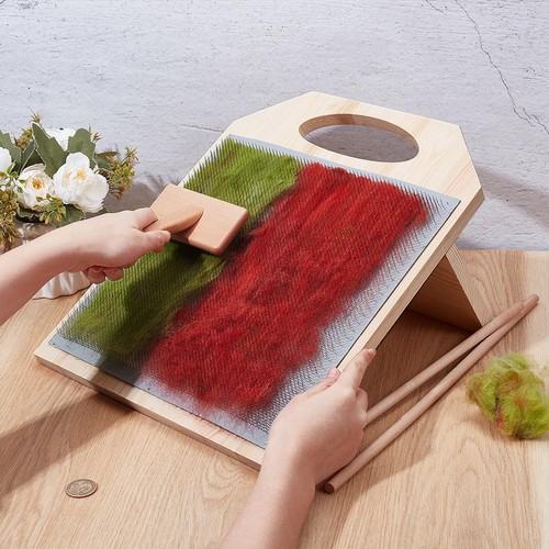 Wooden carder set - wooden, wool