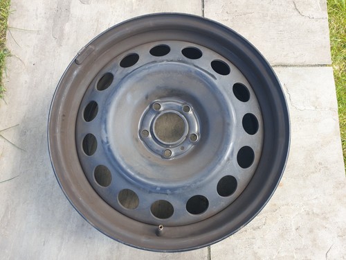 Steel wheel vivaro expert - 17",