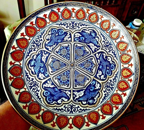 Large hand painted arita gold - painted,