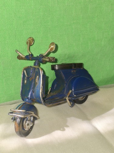 Vespa vintage toy - vintage,