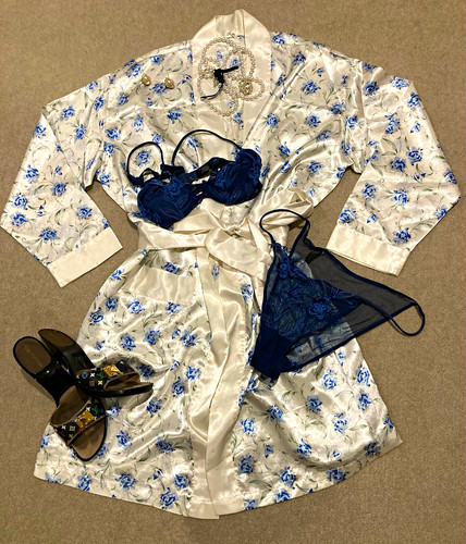 Vintage style satin - satin, floral
