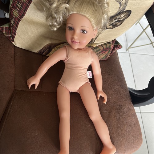 Design friend lola doll - design,