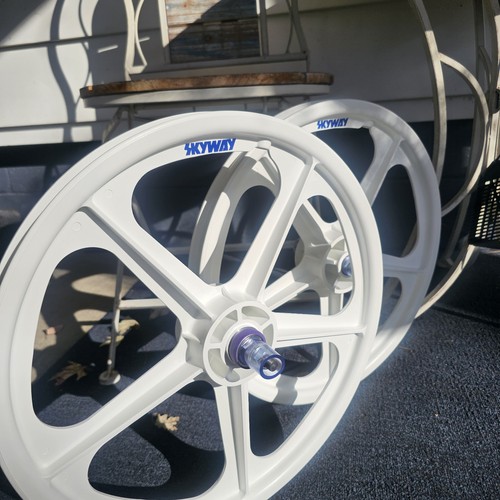 New skyway mags 20in wheel - 20in, set