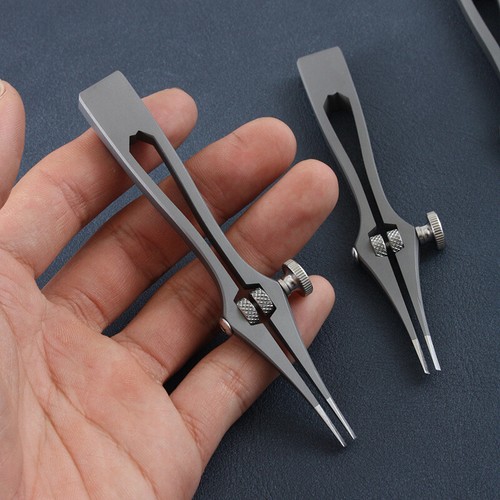 Spacing adjustable leather - spacing,