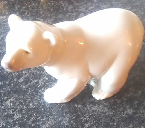 White glossy ceramic - white,