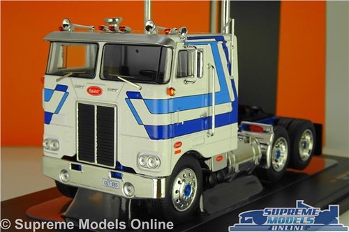 Peterbilt 352 pacemaker model - peterbilt,