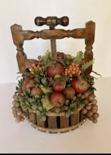 VINTAGE 70’s Center Piece