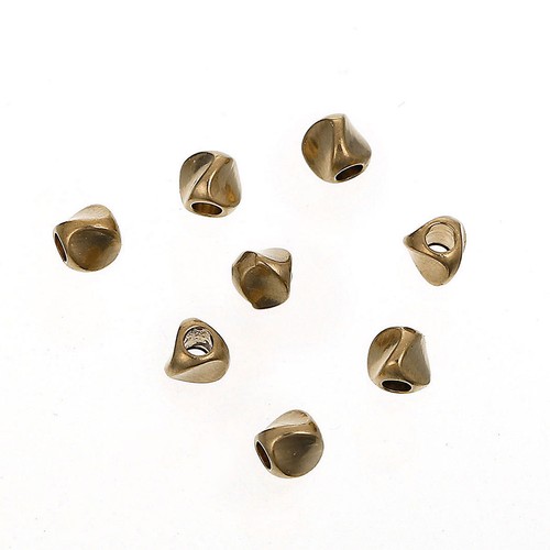 4x3mm solid brass triangular - solid,