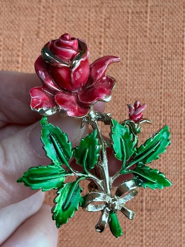 Vintage exquisite brooch red - vintage, brooch,