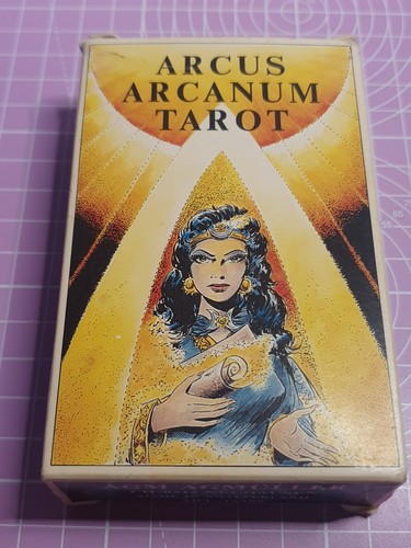 Arcus arcanum tarot deck - arcus,