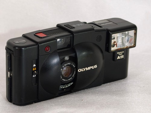 Olympus xa2 35mm compact film - 35mm,