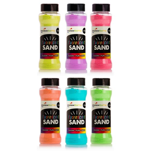 Coloured sand shakers play - -,