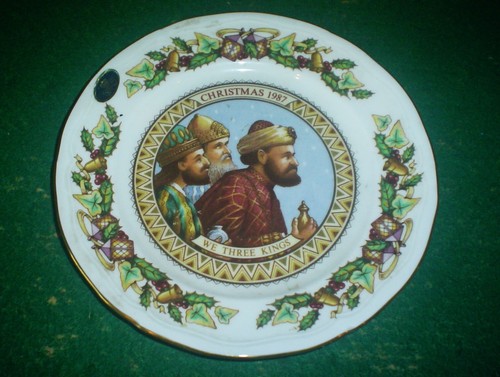 Aynsley 1987 christmas plate - christmas,