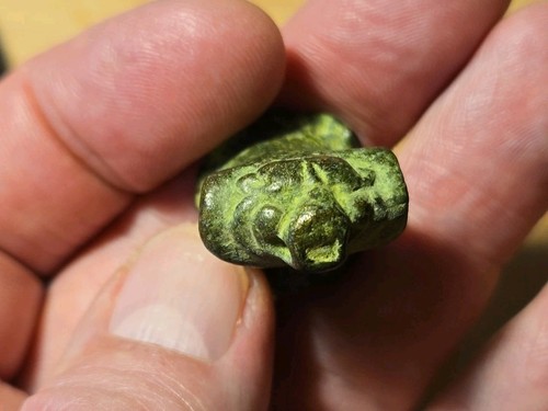 Roman ultra rare bronze - ultra, lion
