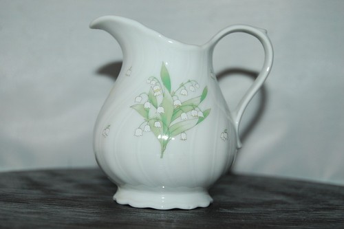 Milk jug person regina - 6,