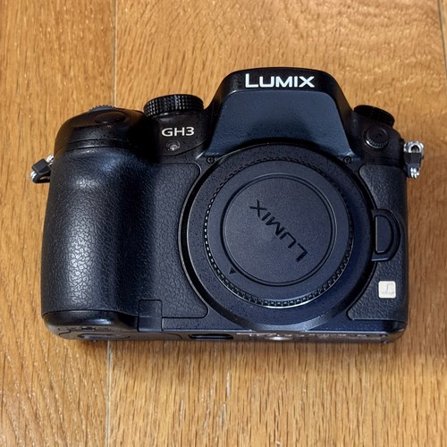 Panasonic lumix gh3 mirrorless - panasonic,