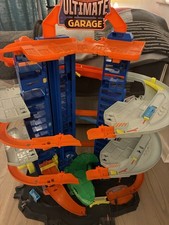 Hot Wheels Ultimate Garage T-Rex