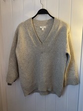H&M Mottled V-Neck Beige