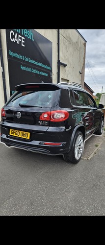 Tiguan breaking for 10x - tiguan,