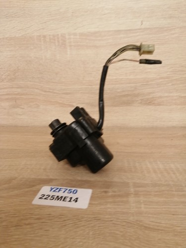 Yamaha yzf750 exhaust servo - yamaha,