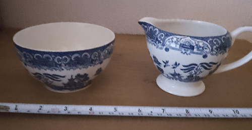 Vintage old willow pattern - old,